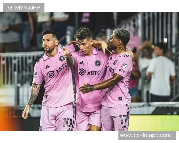 帕尔梅拉斯主帅泪洒赛场感慨逆转胜利带来的深刻解脱与感动 帕尔梅拉斯主帅泪洒赛场感慨逆转胜利带来的深刻解脱与感动