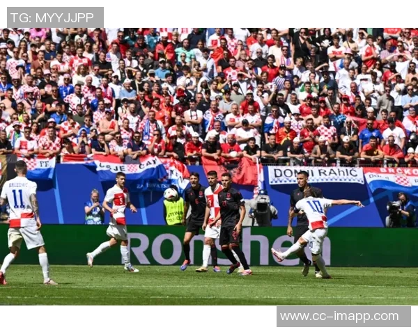 科内谈战平冰岛：下半场表现提升阿克利乌舍关键作用显著