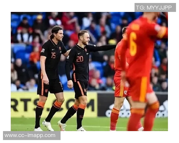 曼联阿森纳闭门友谊赛助伤员恢复状态展现球队团结精神